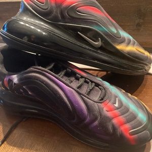 Womens Nike AirMax 720